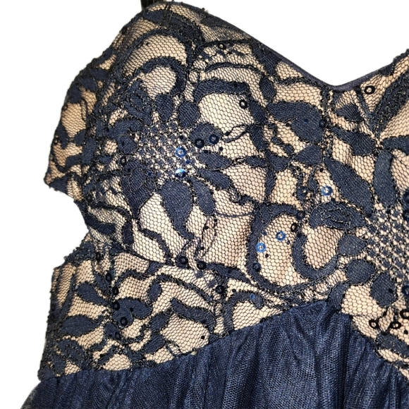 Strapless Navy Cocktail Dress by     Blondie Nites by Stacy Sklar Size 5 NWOT - Picture 4 of 11